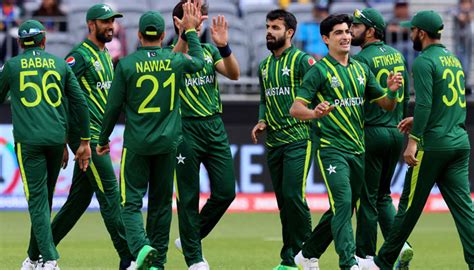 Pakistans Semi Final Hopes Dim Following Indias Victory