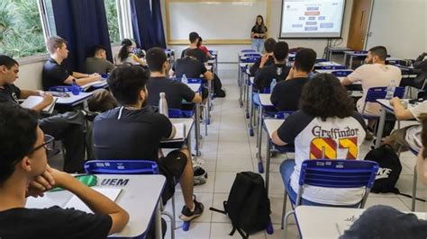 UEM abre inscrições em teste seletivo para contratar 23 professores