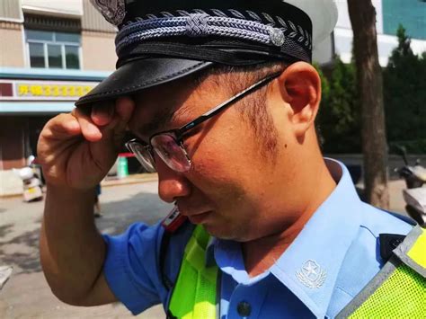 【烈日下的临汾交警】【夏季行动】战高温，斗酷暑！临汾公安交警守护安全不服“暑”！澎湃号·政务澎湃新闻 The Paper