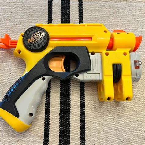 Nerf Toys Nerf Nstrike Nite Finder Ex3 Single Shot Pistol Dart Gun