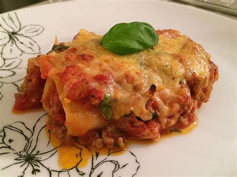 Cannelloni mit Tomaten Basilikum Hackfleisch Füllung von vorsterasche