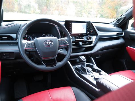 2021 Toyota Highlander: 64 Interior Photos | U.S. News