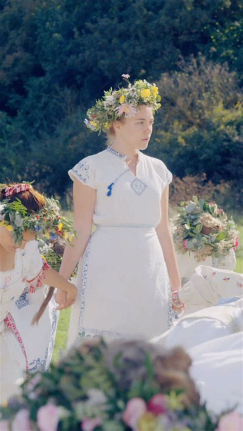 6 ‘midsommar Halloween Costume Ideas Thatll Change How You Wear