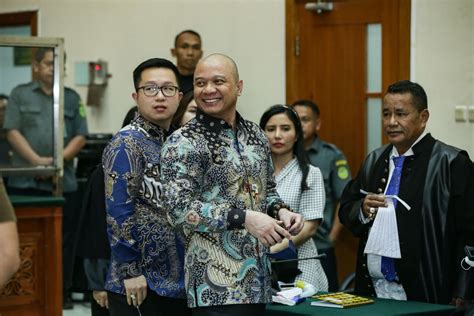 Beda Sikap Teddy Minahasa Saat Awal Sidang Dengan Vonis Dulu Emosional