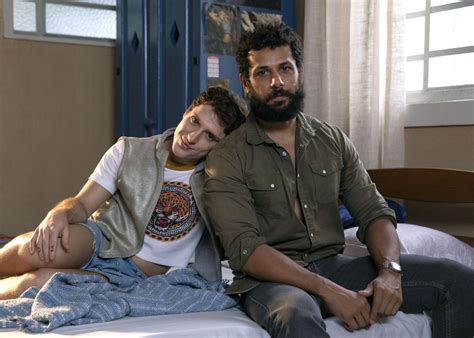 Por que o beijo gay nas novelas ainda faz barulho em Algumas considerações sobre a cena de