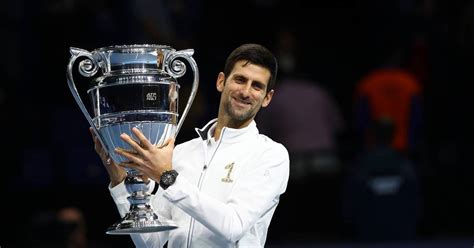 Novak Djokovic Recibió El Trofeo Que Lo Acredita Como Número Uno Del 2018 Publimetro México