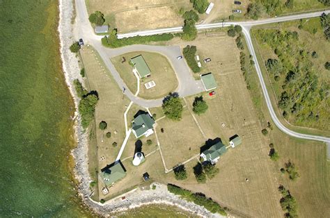 Cape Vincent Lighthouse in Cape Vincent, NY, United States - lighthouse