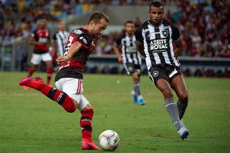 As Prováveis Escalações De Botafogo E Flamengo Giroesportesnews