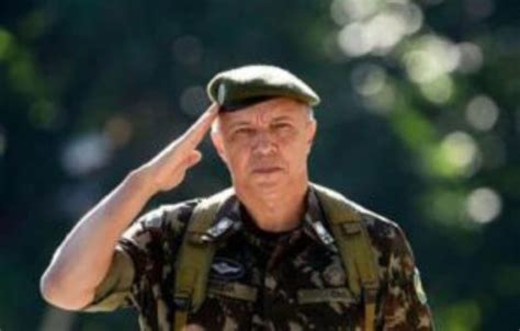 General cuiabano é nomeado comandante interino para liderar o Exército