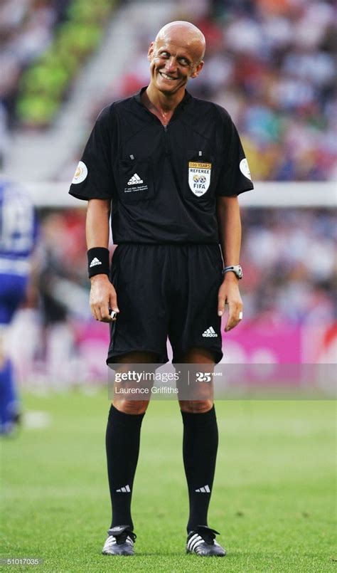 Fotografía De Noticias Referee Pierluigi Collina Laughs During The