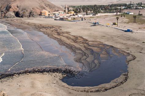 Sversamento Di Petrolio Nella Costa Peruana Lennesimo Disastro