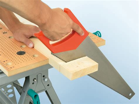 Learn Basic Hand Sawing Techniques