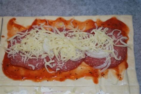 Salami Pizza Strudel Rezept Mit Bild Kochbar De