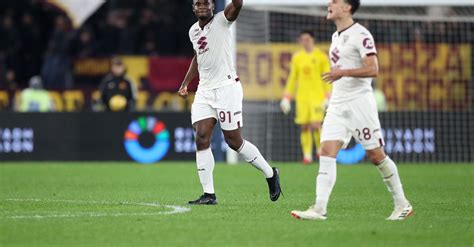 Roma Torino 1 1 Zapata risponde a Dybala parità allintervallo Toro