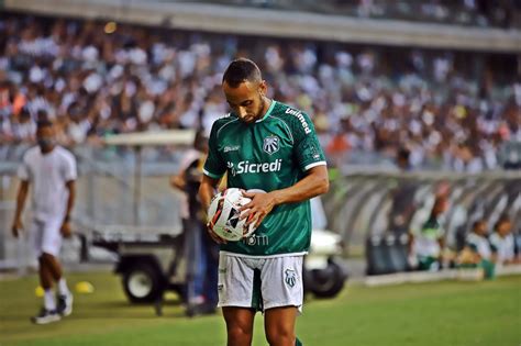 Surpresa no 1º jogo Filipi Sousa fala de mudanças para Caldense chegar