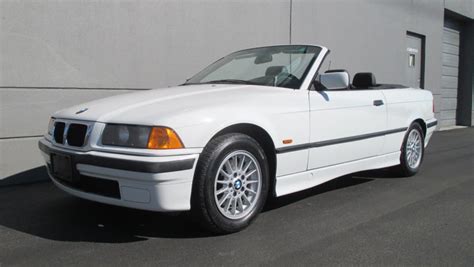 1999 BMW 323i Convertible for Sale at Auction - Mecum Auctions