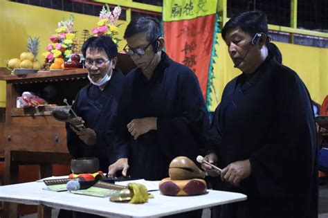 Ritual Memandikan Perahu Festival Peh Cun Kota Tangerang Digelar