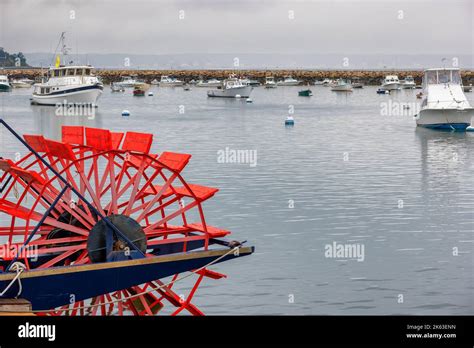 Plymouth Massachusetts Usa September 12 2022 Red Paddlewheel In Foreground With Boats