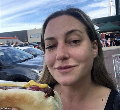 Bunnings Sausage Sizzle Payment Will Now Be Able To Be Made On Mobile