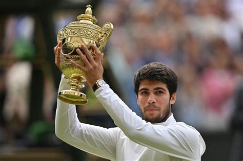 Campeão de Wimbledon Alcaraz se consolida como número 1 do mundo