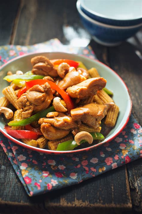 Stir Fried Chicken With Capsicum And Cashew Nuts Cook With Olivia