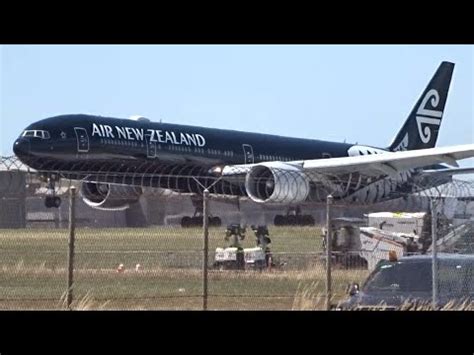 Minutes Of Midday Plane Spotting At Melbourne Plane Spotting At