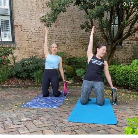 Lean Back Press Magic Circle By Rushfitness Exercise How To Skimble