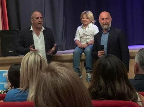 Rocca Di Papa Il Teatro Civico Riparte Con La Nuova Stagione Scaccia