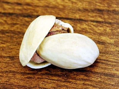 how to open a pistachio nut