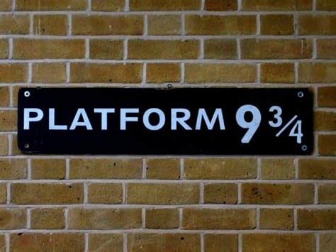 Platform 9 3/4 London. Tourist Trap or Fun? – World Travel Family ...