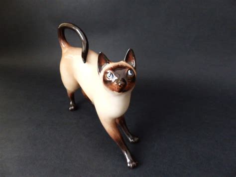 Royal Doulton Cat Figurine Siamese Cat Hn2660 Modeled By Jo Etsy