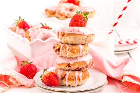 Baked Strawberry Glazed Donuts Recipe Sugar And Soul