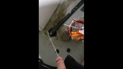 又在地下室撒尿 Pornhub Gay