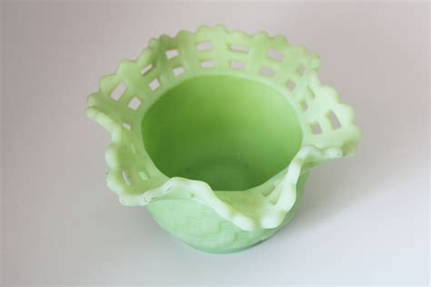 Vintage Fenton Lime Green Satin Glass Lace Edge Basket Weave Rose Bowl Vase