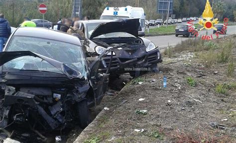 Lamezia Scontro Tra Due Auto Sulla Ss 280 Muore 70enne Ferito Il