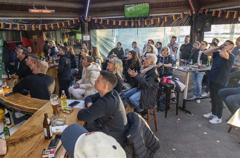 Fußball WM 2022 Böse Erinnerungen an WM 2018 beim Public Viewing