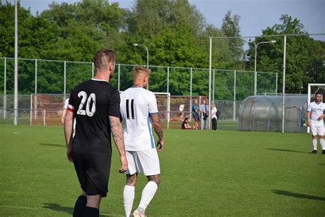 Fotogalerie Fotbal I B třída skupina B 24 kolo Unie Hlubina B