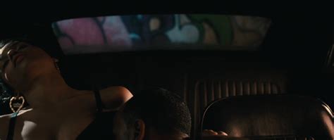 Naked Zoe Kravitz In Yelling To The Sky