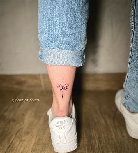 Tatuagens Atrás Da Orelha Feminina 4
