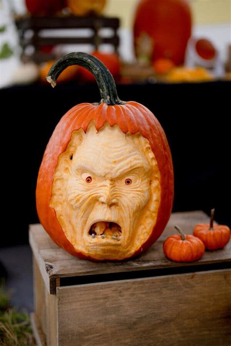 Halloween is Busy for This Professional Pumpkin Carver - The New York Times