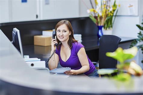 Duties and Responsibilities of a Receptionist: Dizzyingly So Many ...