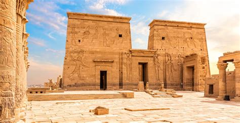 Explore the Best Ancient Egyptian Temples to Visit