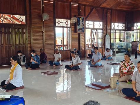 Kebaktian Umum Vihara Buddha Dharma Karuna Provinsi Papua KBI