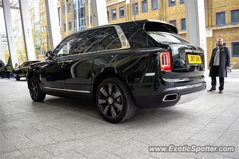 Rolls-Royce Cullinan spotted in London, United Kingdom on 04/12/2019