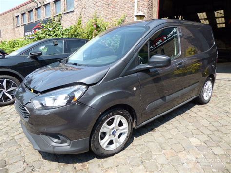 Schade Ford Tourneo Courier Schadeautos Nl