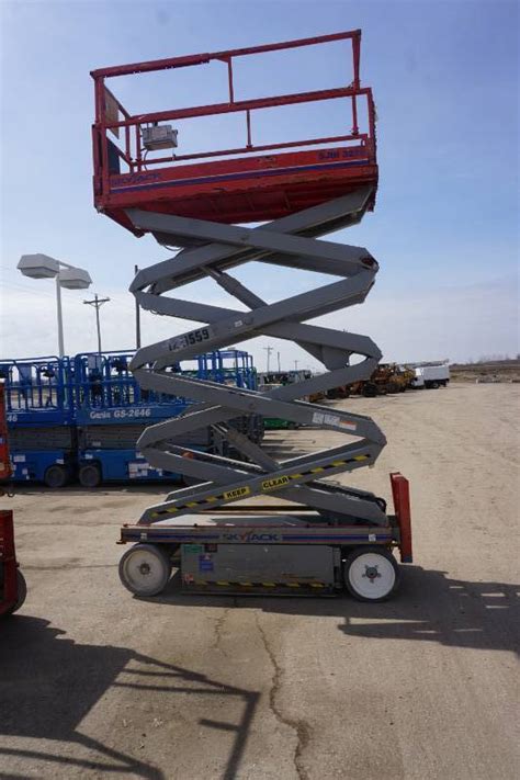 Genie Sky Jack JLG Scissor Lift Utility Lift Sale K BID