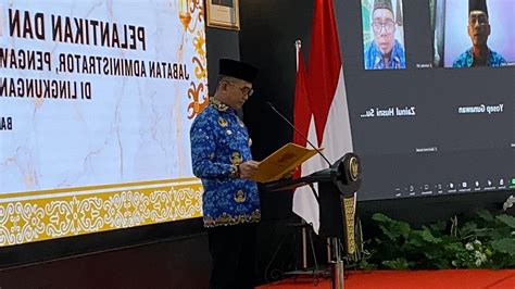 Wali Kota Lantik Pejabat Administrator Pemkot Balikpapan Mutasi Bagian