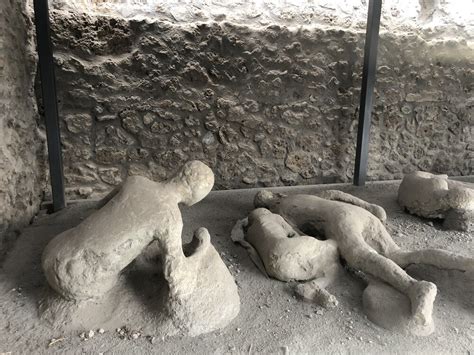 Facts About Pompeii Visiting Mount Vesuvius And The Ruins And Bodies