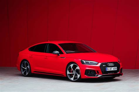 Behind the wheel of the Audi RS5 Sportback: The sound of amusing