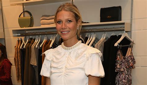 Gwyneth Paltrow Poses Nude On Her 48th Birthday Photo Goes Viral The Week